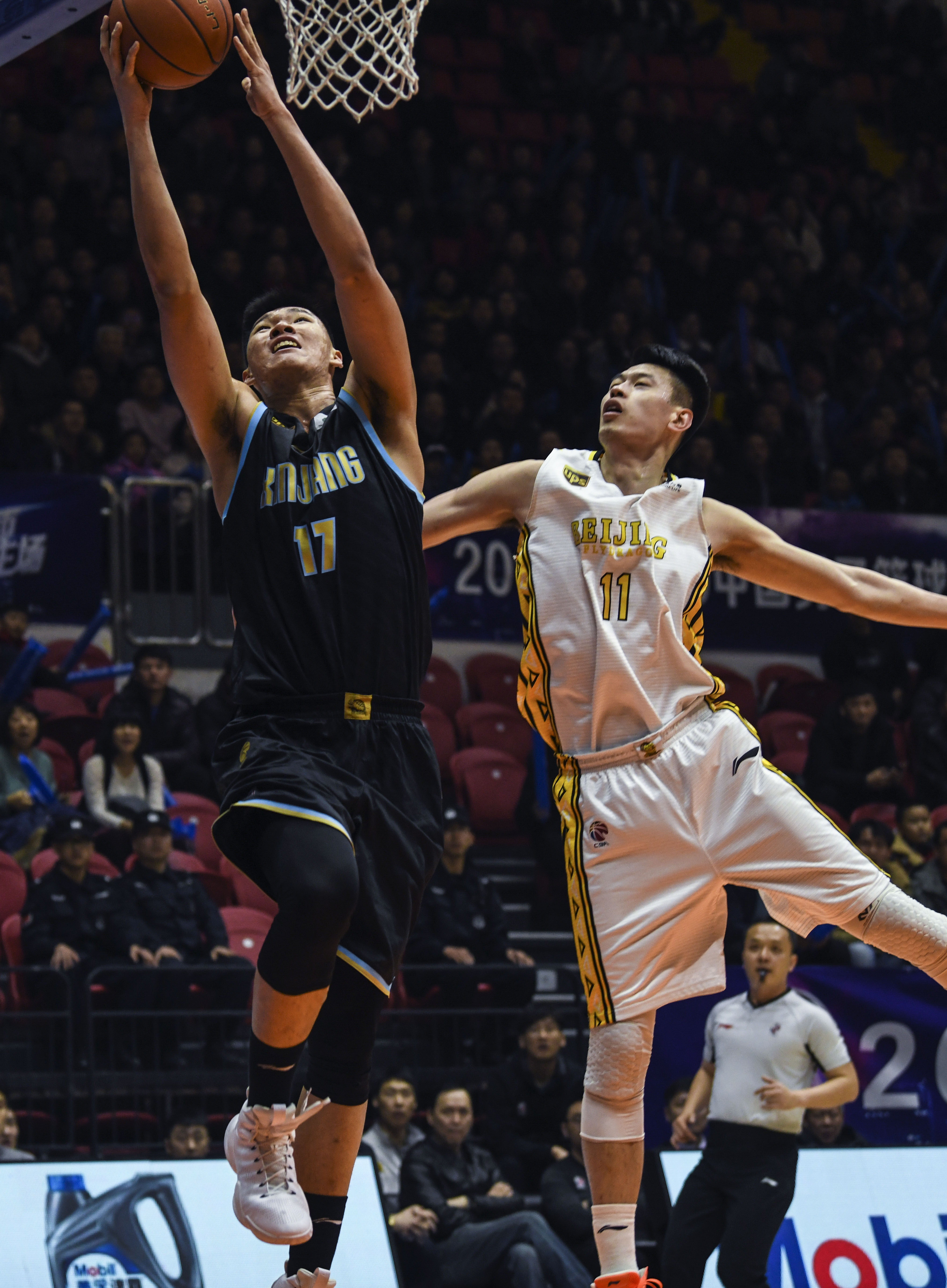 这一细节引 这一细节引