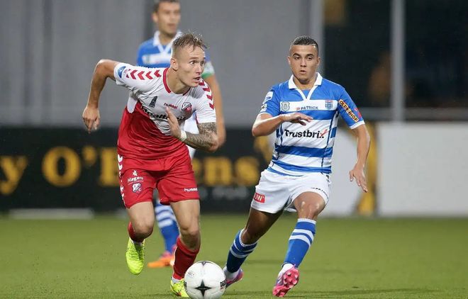 球员身体碰 球员身体碰