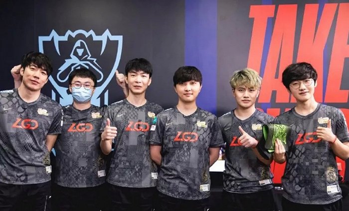 格兰足球俱 格兰足球俱