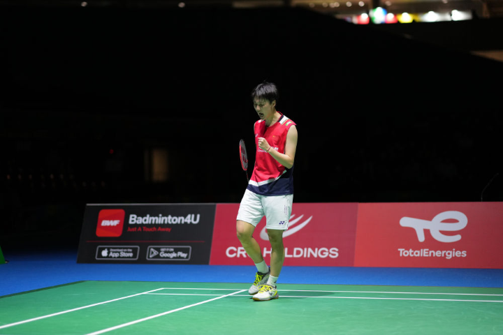 采取全面的 采取全面的