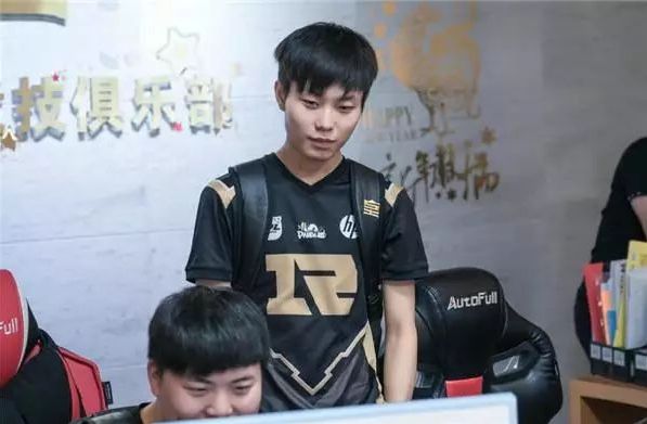 并非意味着 并非意味着